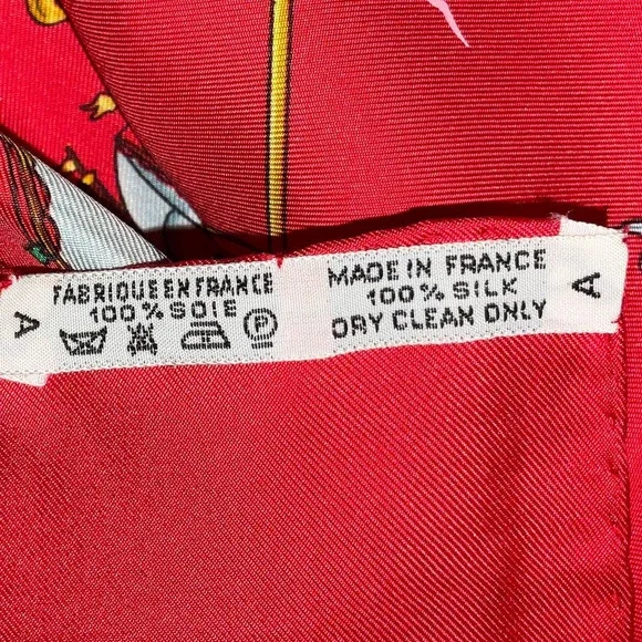 Hermes SILK SCARF “VOILE DE LUMIERE” 90cm square RED NWT/BOX - Picture 5 of 16
